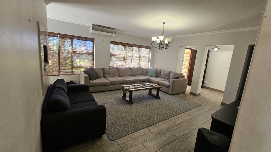 3 Bedroom Property for Sale in Wavecrest Eastern Cape